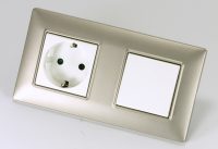 Цельный корпус розетки с выключателем позволяет уменьшить число задействованных проводов