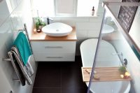 Акриловым ваннам характерен высокий уровень теплоснабжения, что способствует медленному остыванию воды до комнатной температуры Акриловым ваннам характерен высокий уровень теплоснабжения, что способствует медленному остыванию воды до комнатной температуры