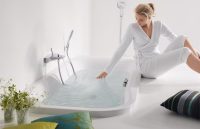 Благодаря акриловому вкладышу можно быстро и недорого обновить старую ванну Благодаря акриловому вкладышу можно быстро и недорого обновить старую ванну