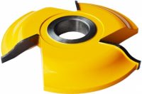 Фрезы фигирейные горизонтальные с большим рабочим диаметром предназначены для декоративной обработки кромки филенок Фрезы фигирейные горизонтальные с большим рабочим диаметром предназначены для декоративной обработки кромки филенок