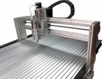 Бесконсольные фрезерные станки применяются для обработки плоских заготовок из древесины Бесконсольные фрезерные станки применяются для обработки плоских заготовок из древесины