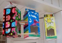 Кормушки-домики из картонных пакетов из-под молока Кормушки-домики из картонных пакетов из-под молока