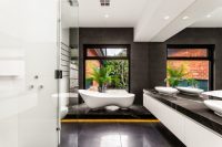 Изделия с нестандартными размерами, необычной конфигурации или выполненные по индивидуальному заказу могут обойтись недешево Изделия с нестандартными размерами, необычной конфигурации или выполненные по индивидуальному заказу могут обойтись недешево