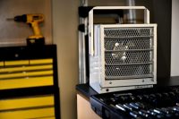 Тепловую пушку для обогрева помещения необходимо выбирать исходя из параметров производительности Тепловую пушку для обогрева помещения необходимо выбирать исходя из параметров производительности