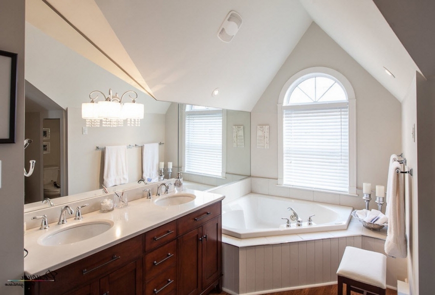 Благодаря широкому размерному ряду угловых ванн, можно подобрать наиболее подходящий вариант для помещения ванной комнаты