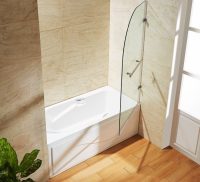 Ванна может быть оснащена удобными ручками а также дверками для принятия душа Ванна может быть оснащена удобными ручками а также дверками для принятия душа